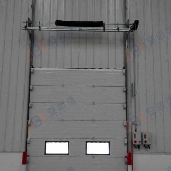 Pintu Ekspres Tegar lwn Pintu Ekspres Fleksibel: Bagaimana untuk Memilih dalam Senario Berbeza?